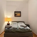 Wu Flats Wuppertal