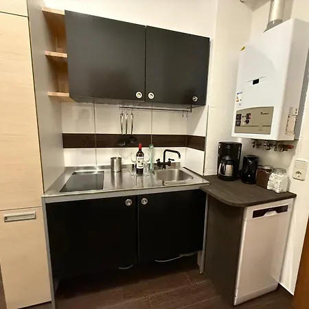 Wu Flats Apartment *