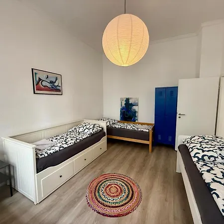 Wu Flats Apartment *